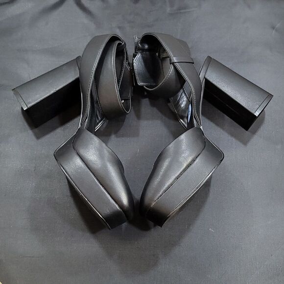 BRAND NEW DKNY BARRA LEATHER PLATFORM ANKLE WRAP PUMPS - Picture 10 of 14